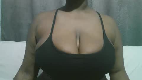 lady_dearra online show from September 15, 2025, 1:22 pm