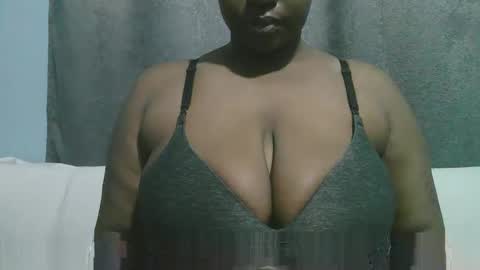 lady_dearra online show from October 14, 2025, 4:13 am