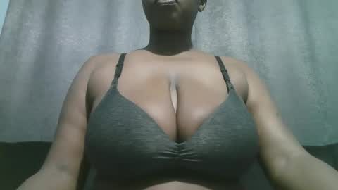 lady_dearra online show from December 16, 2025, 3:22 am