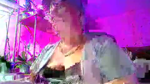 Lady Gloria online show from December 24, 2024, 2:22 pm