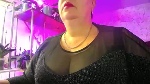 Lady Gloria online show from September 30, 2025, 5:23 am