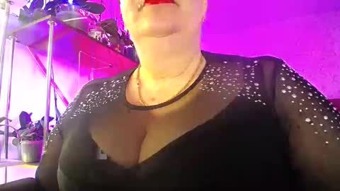 Snapshot of lady_gloria chatting on February 1, 2026, 6:23 am Lady Gloria online show from February 1, 2026, 6:23 am