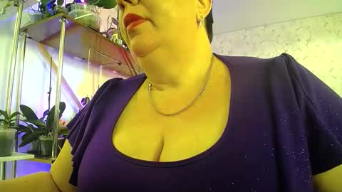 Snapshot of lady_gloria chatting on March 1, 2026, 12:51 pm Lady Gloria online show from March 1, 2026, 12:51 pm