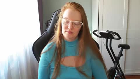 Angelika online show from April 9, 2026, 10:42 am