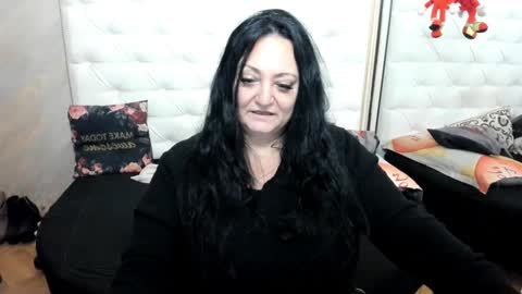 lady lauren online show from December 8, 2024, 5:50 am
