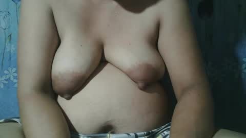 lady_love063 online show from February 16, 2025, 3:59 pm