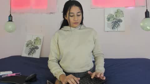 Snapshot of lady_rossee chatting on September 8, 2025, 2:27 pm Leidy online show from September 8, 2025, 2:27 pm