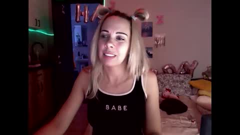 lady_smile69 online show from September 29, 2025, 6:35 pm