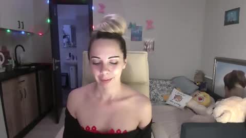 lady_smile69 online show from October 25, 2025, 3:29 pm