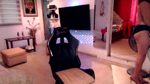 M MMY online show from January 24, 2025, 6:24 am