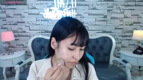 Snapshot of lady_violet_bridgerton_a chatting on December 16, 2024, 10:03 pm Lady Violet Bridgerton online show from December 16, 2024, 10:03 pm