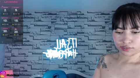 Snapshot of lady_violet_bridgerton_a chatting on December 31, 2024, 3:09 pm Lady Violet Bridgerton online show from December 31, 2024, 3:09 pm