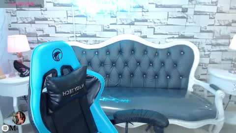 Snapshot of lady_violet_bridgerton_a chatting on February 20, 2025, 10:04 pm Lady Violet Bridgerton online show from February 20, 2025, 10:04 pm