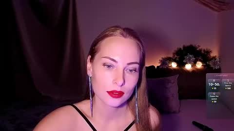 LadyAdele online show from December 28, 2024, 4:09 pm