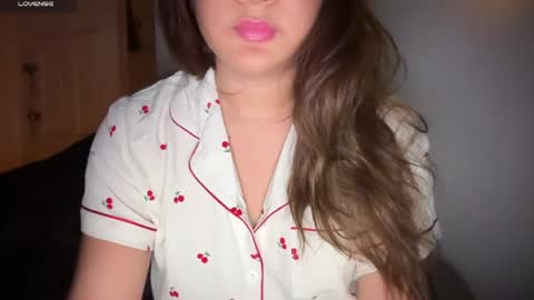 Snapshot of ladybird21 chatting on April 15, 2026, 4:30 am Aria online show from April 15, 2026, 4:30 am