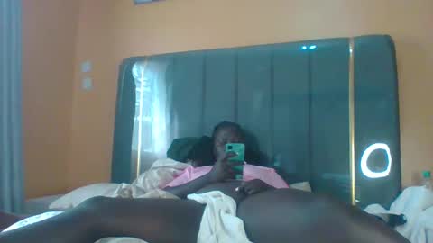 lindah32 online show from November 11, 2025, 6:13 am