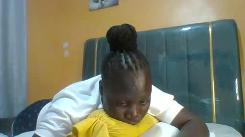 lindah32 online show from February 18, 2026, 7:10 pm