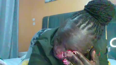 lindah32 online show from July 17, 2026, 10:58 pm