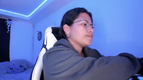  Lady  online show from January 12, 2025, 2:35 am