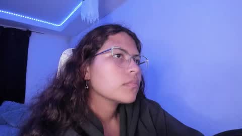  Lady  online show from October 31, 2025, 6:25 am