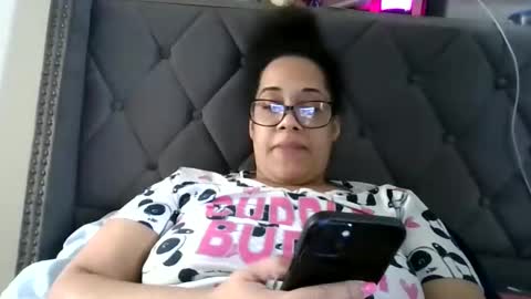 Snapshot of ladycinnabon chatting on March 6, 2025, 7:21 pm Stephanie online show from March 6, 2025, 7:21 pm