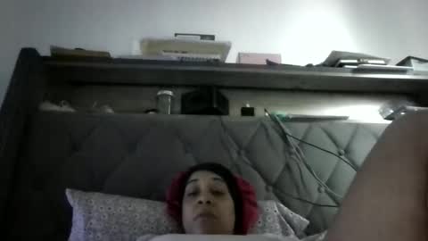 Snapshot of ladycinnabon chatting on December 13, 2025, 8:14 pm Stephanie online show from December 13, 2025, 8:14 pm