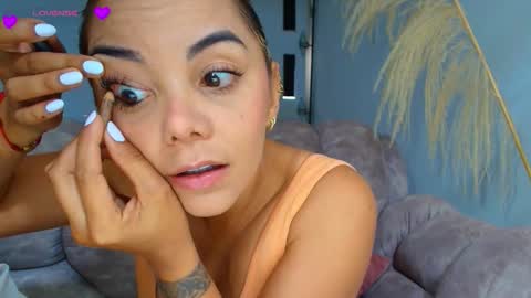 Hello im lady nice to meet you  online show from October 20, 2025, 6:41 pm