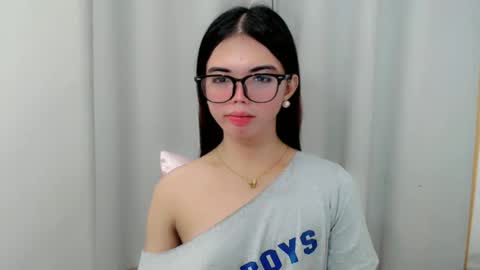 ladyfucker_ online show from October 14, 2025, 8:53 pm