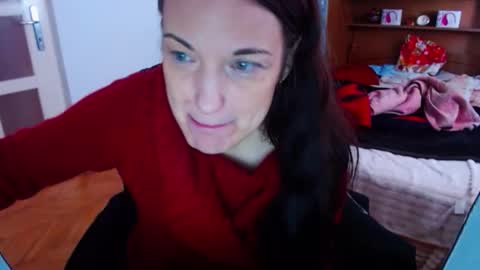 LadyLHoty online show from October 20, 2025, 11:21 am