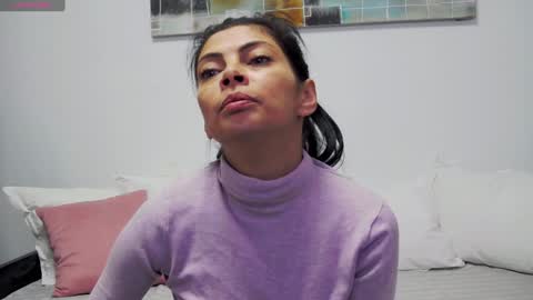 Lia online show from December 11, 2024, 4:39 am