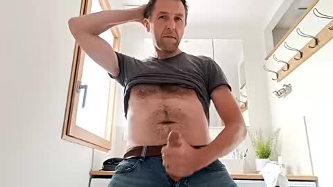 Snapshot of ladylover_1 chatting on August 5, 2026, 11:46 am ladylover_1 online show from August 5, 2026, 11:46 am