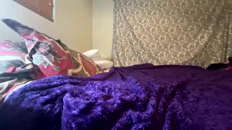 ladyluciii online show from December 30, 2024, 7:26 am