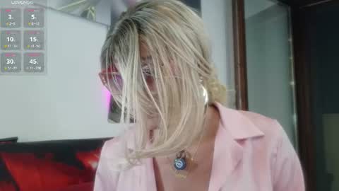 Snapshot of ladyoxana chatting on July 5, 2026, 12:17 am Oxana online show from July 5, 2026, 12:17 am