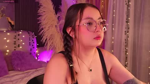 Lady  online show from April 9, 2026, 6:19 am