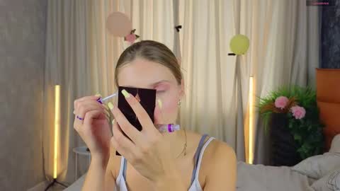 Lilia online show from September 30, 2025, 6:51 am