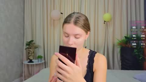 Lilia online show from October 25, 2025, 6:43 am