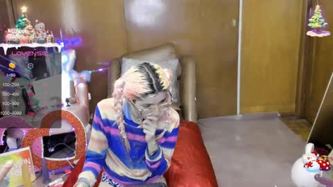 Skinnygirl online show from March 10, 2025, 1:01 am