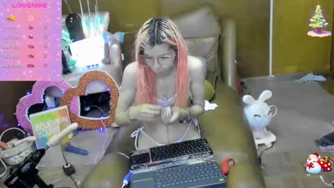 Skinnygirl online show from October 8, 2025, 12:08 am