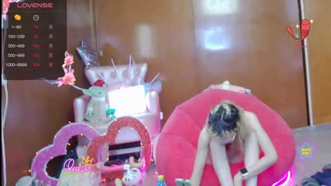 Skinnygirl online show from April 15, 2026, 11:49 pm