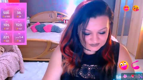 Arielle online show from February 15, 2026, 7:32 pm