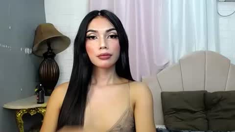 MANIKA online show from March 12, 2025, 1:58 am