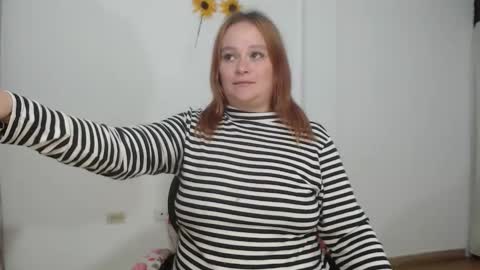  paola and a guest lol    online show from November 14, 2025, 12:42 am