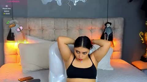    online show from October 13, 2025, 10:54 pm