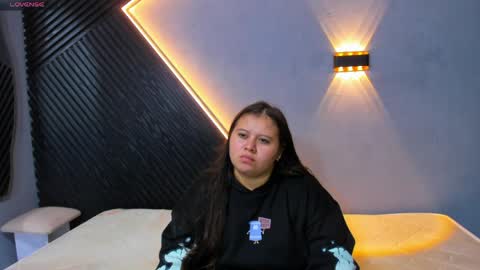    online show from May 28, 2026, 11:35 pm