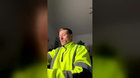 laichzeit1880 online show from April 16, 2026, 2:12 am