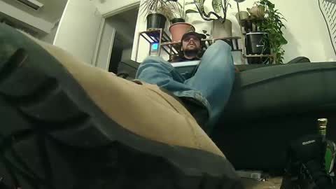 Snapshot of laidback_and_chill chatting on January 18, 2025, 1:18 pm Rick online show from January 18, 2025, 1:18 pm