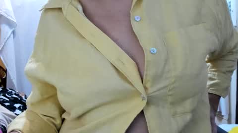 LAILA online show from December 1, 2025, 1:16 pm