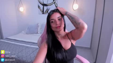 Laira online show from February 17, 2025, 10:36 pm