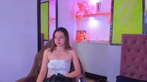 Lala clark online show from November 3, 2025, 12:17 pm