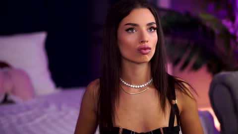 Lala online show from September 21, 2025, 6:42 pm